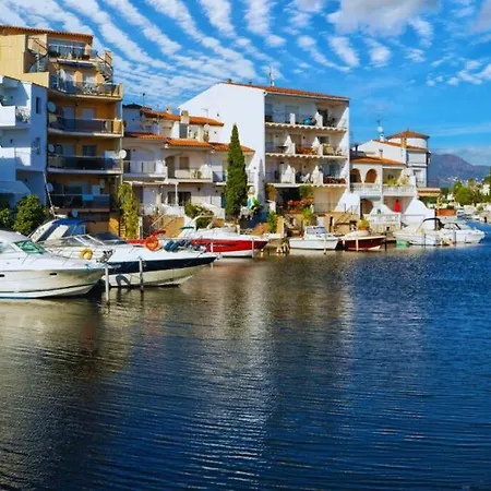 Sea View Paradise Apartament *